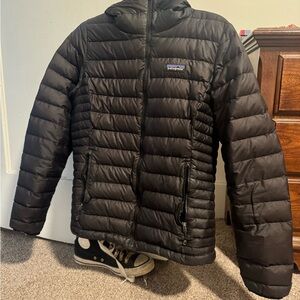 Patagonia Women’s Black Down Sweater Hoody Jacket